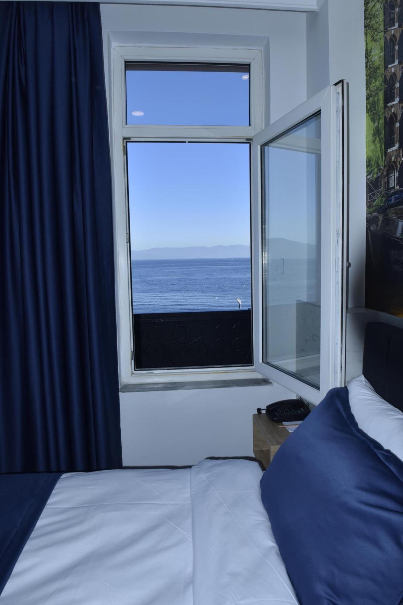 Bella Otel Mudanya Exterior photo